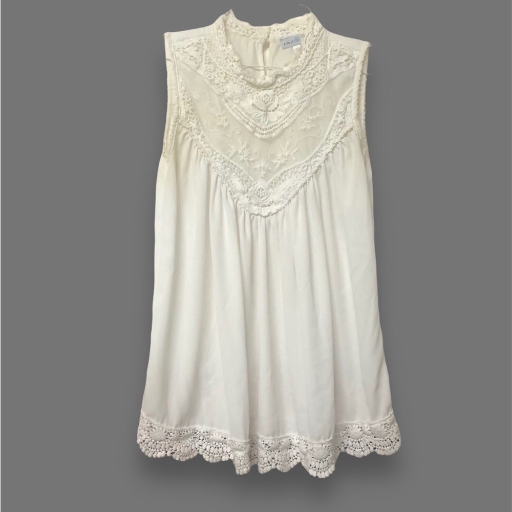 A Dip Of Darling Lacy Ivory White Cami Tank Top Blouse Small Boho Romantic